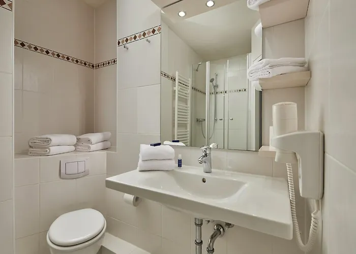 Im Freizeitpark Weissenhaeuser Appartement *